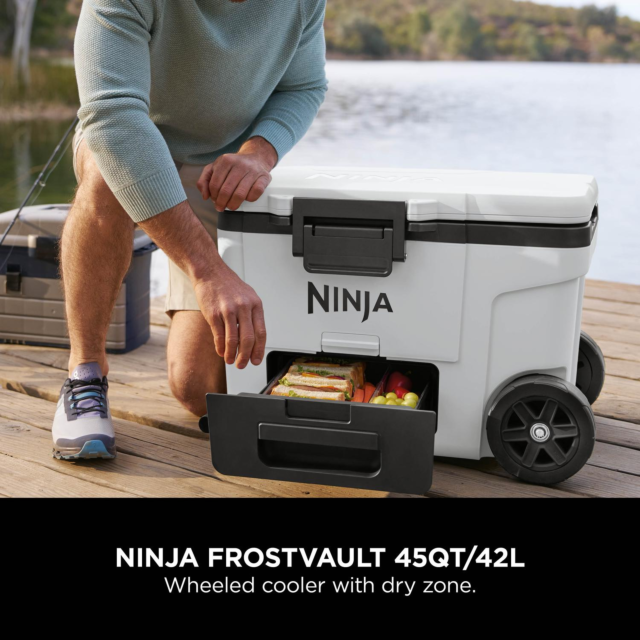 Ninja FB245UKWH FrostVault 42L Wheeled Cooler White