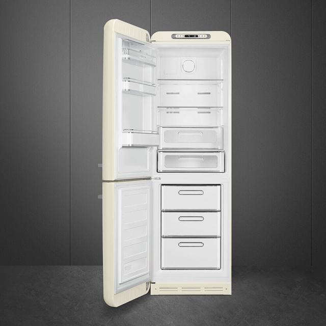 Smeg FAB32LCR6UK 60.1cm Cream Fridge Freezer
