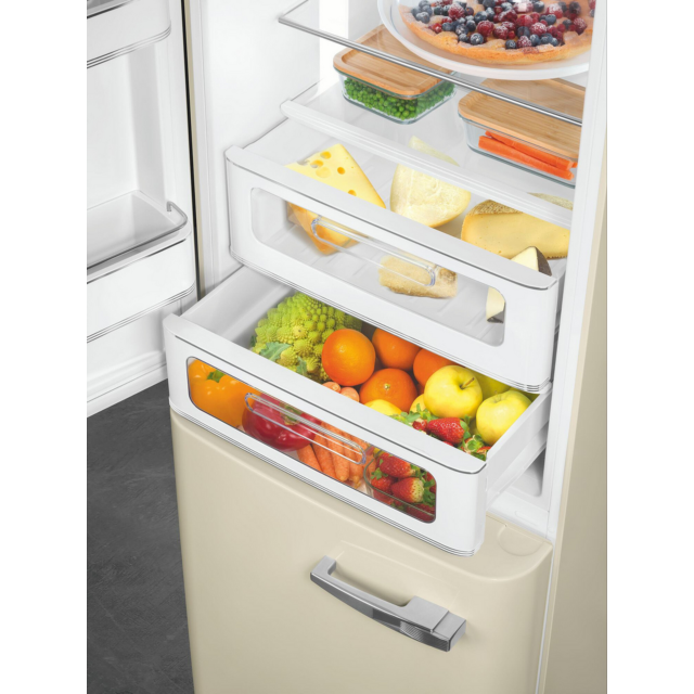 Smeg FAB32LCR6UK 60.1cm Cream Fridge Freezer