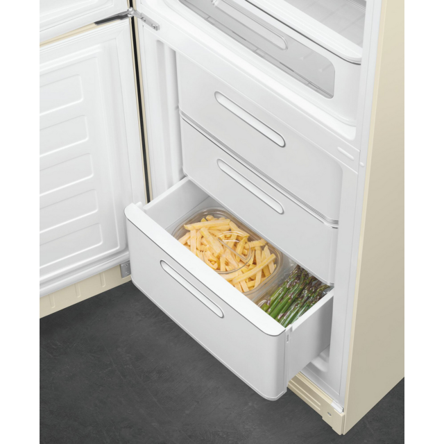 Smeg FAB32LCR6UK 60.1cm Cream Fridge Freezer